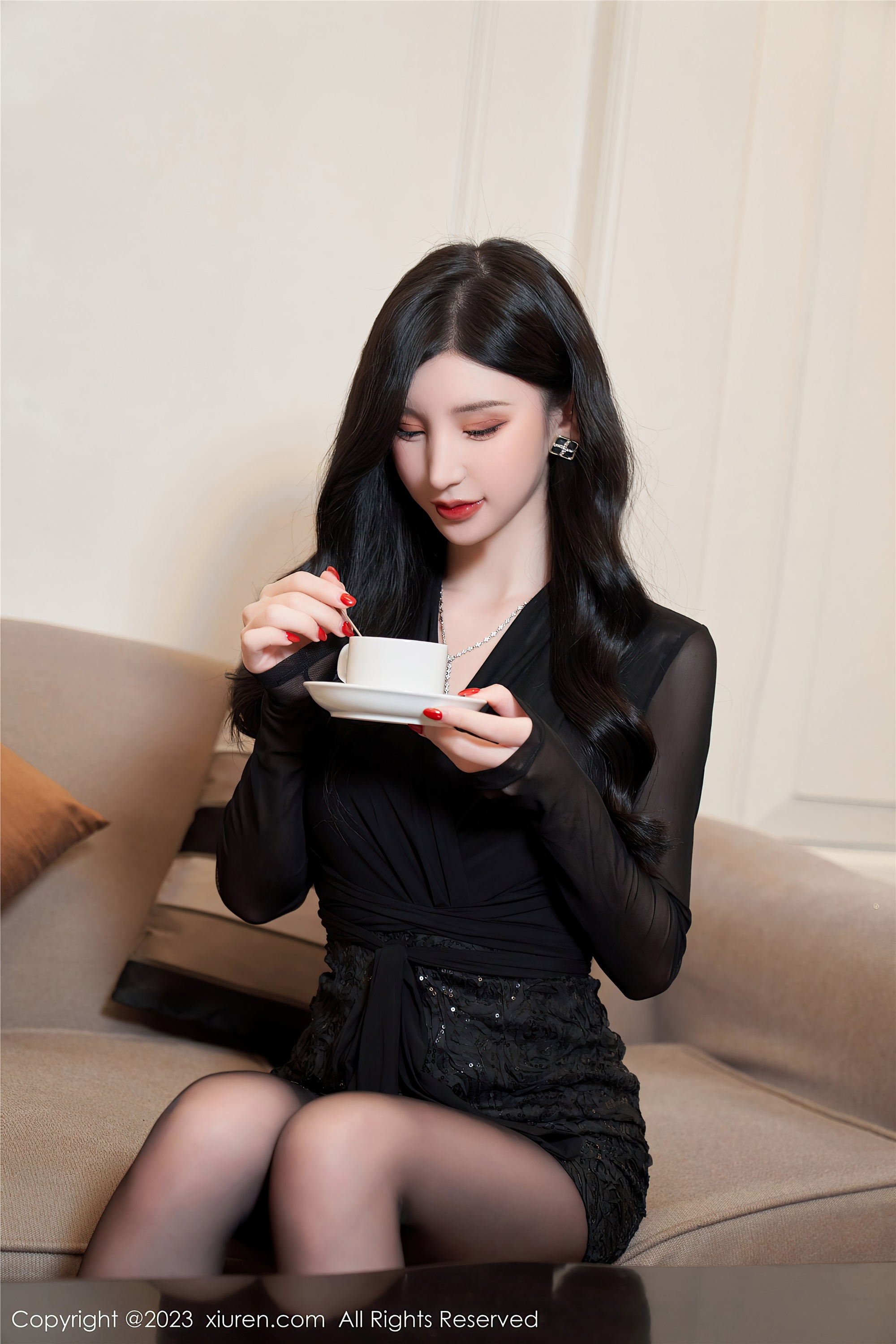 XiuRen秀人网  2023.06.02 NO.6853 周于希Sally 香港心愿旅拍